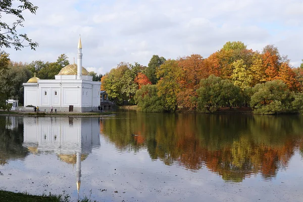 Russie Saint Pétersbourg Septembre 2019 Catherine Park Sur Photo Bain — Photo