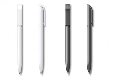 Beyaz ve siyah gerçekçi set kalem.