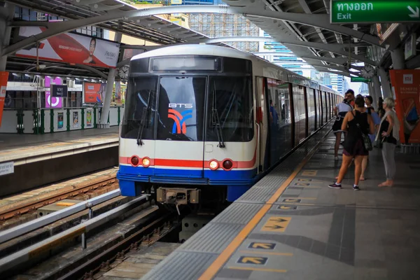 Bangkok Thailand Okt 2018 Bts Sky Tåget Stationen Nana Dagtid — Stockfoto