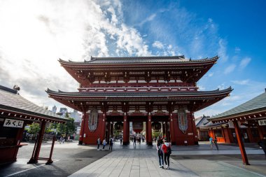 Tokyo, Japonya - 17 Ekim 2018: Tapınakta Tokyo veya Asakusa Sensoji Tapınağı Asakusa, Tokyo ' da bulunan bir Tokyo'nun en eski Budist Tapınağı olduğunu.