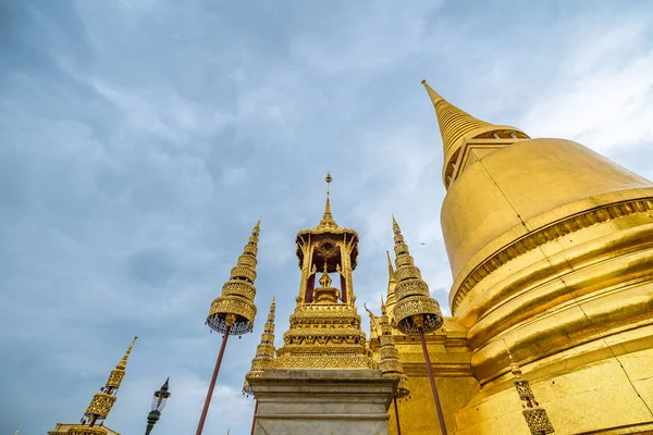 Bangkok Thailand April Wat Phra Kaew Grand Palace Bangkok Regenachtige — Stockfoto