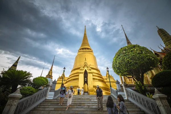 Bangkok Thajsko Dubna Wat Phra Kaew Grand Palace Bangkok Deštivý — Stock fotografie