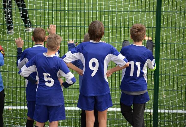 Young Soccer Players Support Team — Stock Photo, Image