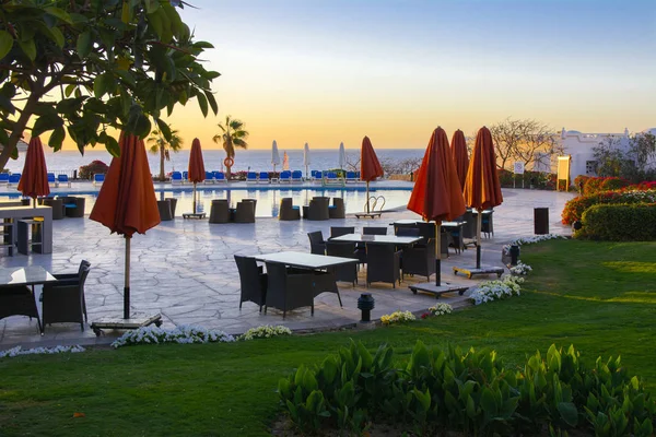 Sharm Sheikh Egypt Marca 2018 Podwórkach Wspaniały Biały Hotel Godzinach — Zdjęcie stockowe