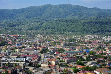 Yüce görünümünden renkli bir kuş bakışı için residentia içinde evler