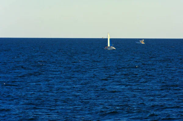 Odessa Ucraina Agosto 2018 Splendida Barca Vela Mare Aperto Sera — Foto Stock