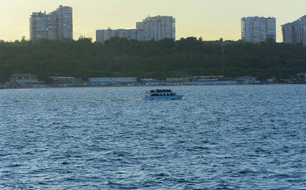 Odessa Ucraina Agosto 2018 Nave Passeggiate Mare Aperto Sera Morbida — Foto Stock