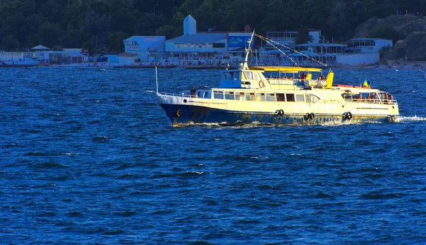 Odessa Ucrania Agosto 2018 Barco Para Los Paseos Mar Abierto —  Fotos de Stock