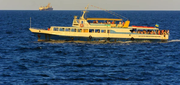 Odessa Ukraine August 2018 Ship Walks Open Sea Evening Soft — Stock Photo, Image