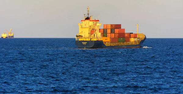 Odessa Ukraine August 2018 Large Cargo Ship Transports Containers Open — Stock Photo, Image