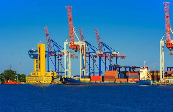 Odessa Ukraina Augusti 2018 Stora Arbetande Kranar För Lastning Containerfartyg — Stockfoto