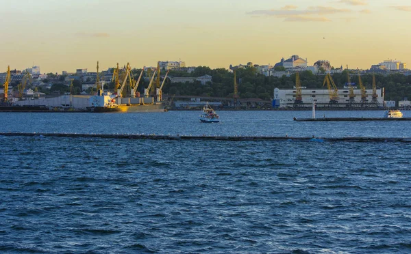 Odessa Ukraine August 2018 Big Working Cranes Loading Containerships Various — Stock Photo, Image