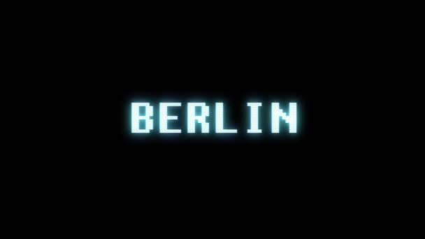 Retro videogame BERLIN word text computer tv glitch interferensi noise screen animation seamless loop kualitas baru universal vintage motion dynamic background colorful joyful video m — Stok Video