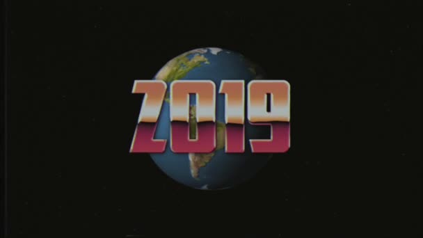 Λαμπερό ρετρό 80s 90s στυλ 2019 το νέο έτος κείμενο μύγα μέσα και έξω στο χώρο αστέρια και σφαίρα της γης Vhs αποτέλεσμα animation φόντο βρόχου νέες μοναδικές διακοπές vintage όμορφο δυναμική χαρούμενο πολύχρωμο απόθεμα βίντεο — Αρχείο Βίντεο
