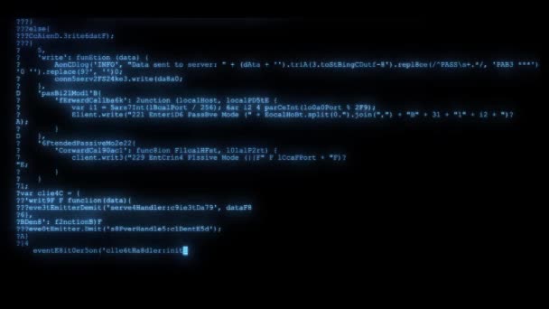 Ruidoso distorsionado glitched rápido largo desplazamiento programación seguridad piratería código flujo de datos en pantalla azul nuevos números de calidad letras codificación techno alegre vídeo 4k archivo — Vídeos de Stock