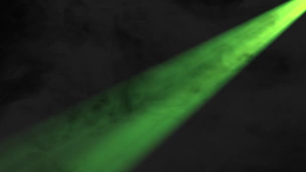 Πολύχρωμο πλευρά διαγώνιο φως spot και κάπνισμα σύννεφο λαμπερό κινούμενα σχέδια φόντο νέα ποιότητα φυσικό φωτισμό ακτίνες φωτός αποτέλεσμα δυναμική πολύχρωμο φωτεινό 4K βίντεο μετοχή — Αρχείο Βίντεο
