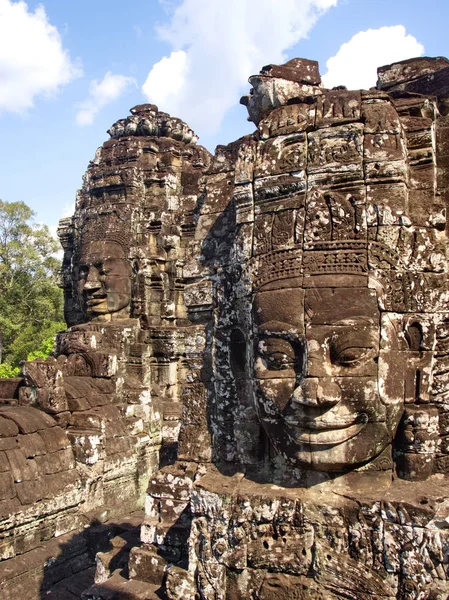 Rostros del templo de Bayon en Angkor Wat en Seam Reap City, C —  Fotos de Stock