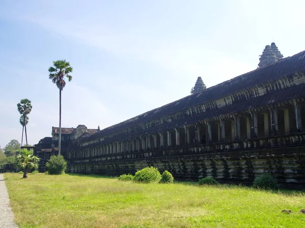 Ангкор-Ват в Камбодже является крупнейшим религиозным памятником в — стоковое фото