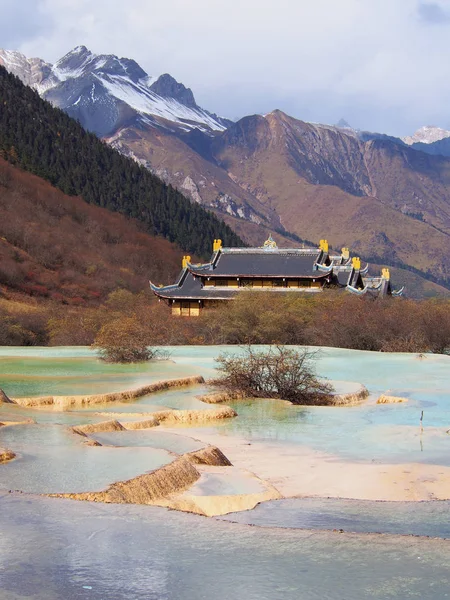 Huanglong Vadisi , Jiuzhaigou Ulusal Parkı, Sichuan, Çin — Stok fotoğraf