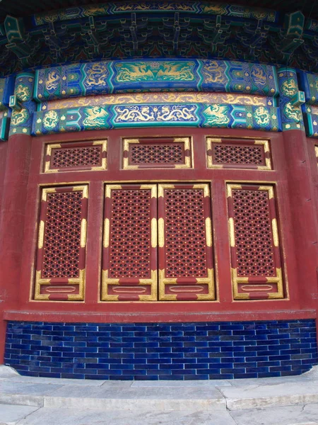 O Templo do Céu em detalhe. Porta e janelas e telhado. Tr — Fotografia de Stock