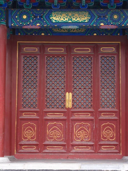 Der Tempel des Himmels im Detail. Tür und Fenster und das Dach — Stockfoto