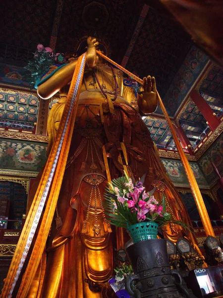 Tempio di Yonghegong Lama. La Sala dell'Armonia e della Pace. — Foto Stock