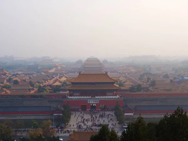 Verbotene Stadt vom Berg. Reisen in Peking Stadt, China. — Stockfoto