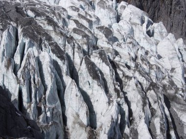 Lijiang Yunnan P Yy Dragon Kar Dağı Çarpıcı bir görünüm
