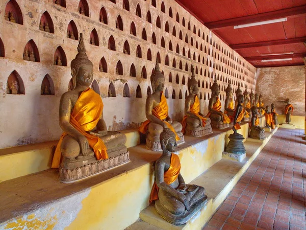 Wat si Saket är ett buddhistiskt tempel som tidigare höll den Emeral — Stockfoto