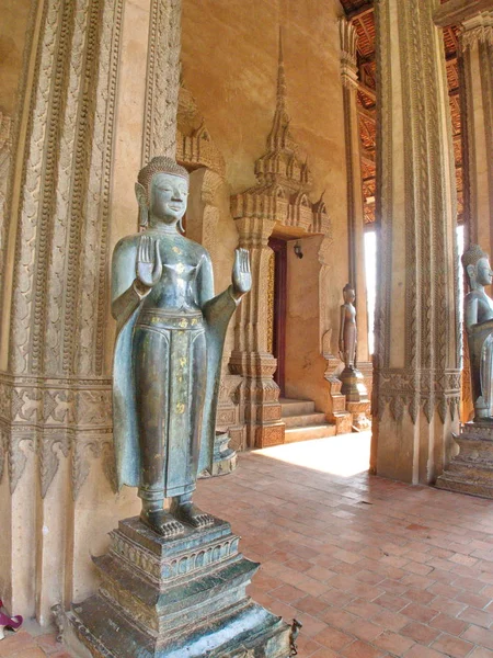 Wat si Muang eller Simuong är ett buddhistiskt tempel som ligger i Vientian — Stockfoto