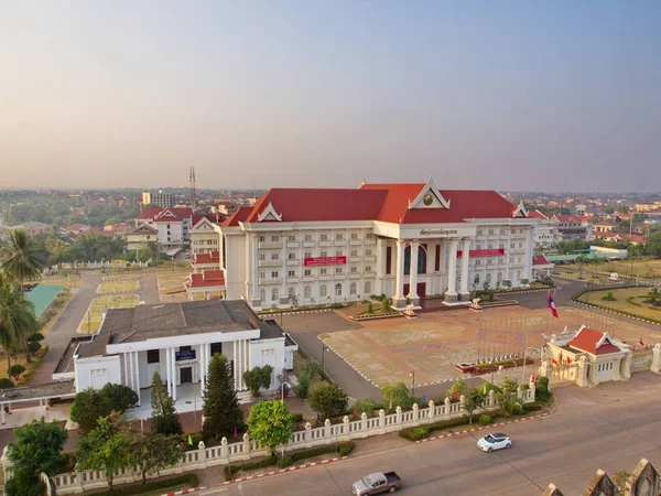 Patuxai є пам'ятником війни в центрі В'єнтьян, Лаос, Buil — стокове фото