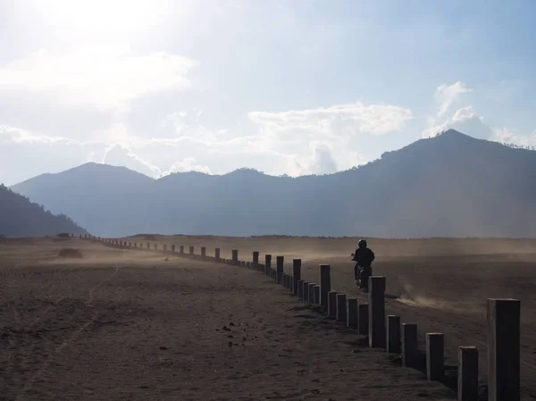 布罗莫火山，布罗莫山的壮丽景色位于 — 图库照片