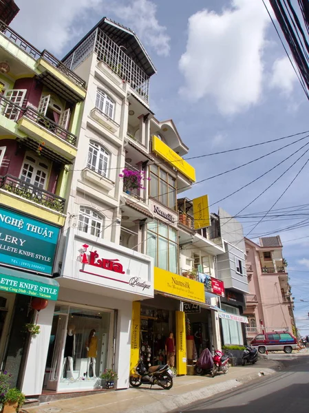 Centro ciudad, Bulding y la vida en Dalat City, el Centra — Foto de Stock