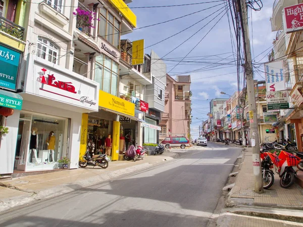 Centro ciudad, Bulding y la vida en Dalat City, el Centra — Foto de Stock