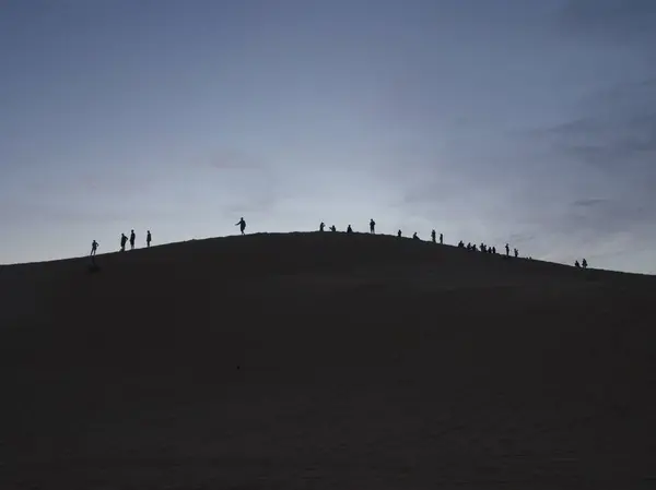 Силуэт восхода солнца на Большой дюне в Муйне, Тр. — стоковое фото