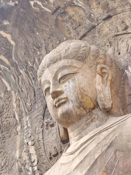 Luoyang Longmen mağaraları. Kırık Buda ve taş mağaralar ve — Stok fotoğraf