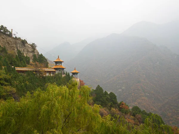 Mianshan Mountain Världsarvet Många Forntida Hängande Taoistiska Tempel Och Grottor — Stockfoto