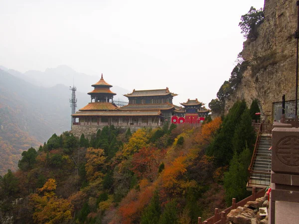 Montagne Mianshan Patrimoine Mondial Beaucoup Temples Grottes Taoïstes Suspendus Antiques — Photo