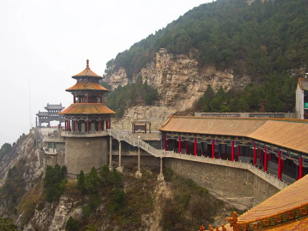 Montagne Mianshan Patrimoine Mondial Beaucoup Temples Grottes Taoïstes Suspendus Antiques — Photo