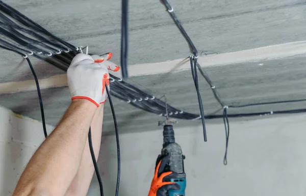 Electrician Hands Fixing Electrical Cables Ceiling Next Electrician Hands Drill — Stock Photo, Image