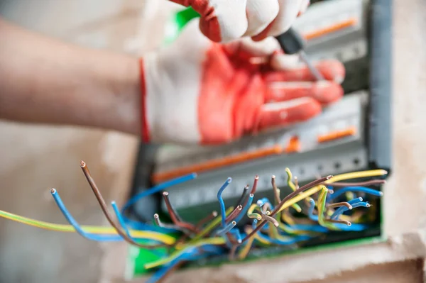 Los Cables Eléctricos Están Saliendo Caja Interruptores —  Fotos de Stock