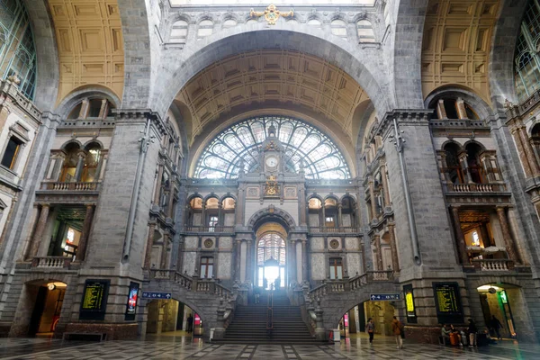 Reloj Está Nivel Superior Estación Central Tren Amberes Bélgica Diseñado — Foto de Stock
