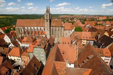 Rothenburg ob der Tauber Almanya, Batı görüş Fransisken kilisesi ve saat ve çan kulesi