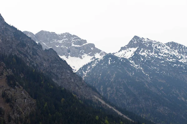 Landschaft Den Alpen Mit Schneebedeckten Gipfeln Hintergrund Bayern Deutschland — Stockfoto