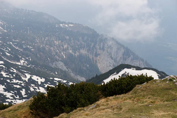 Dağ Untersberg, Salzburg, Avusturya dan manzaralar.