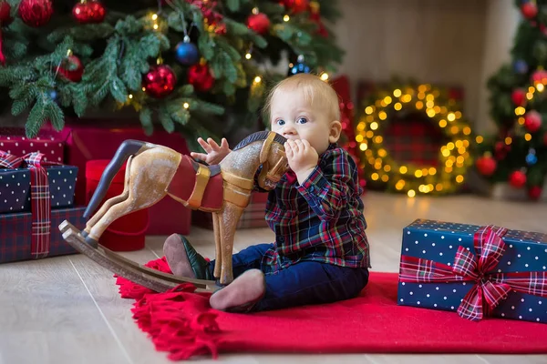 Χριστούγεννα Πορτρέτο Του Χαριτωμένο Μικρό Αγόρι Μωρό Νεογέννητο Ντυμένος Χριστούγεννα — Φωτογραφία Αρχείου