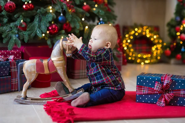 Χριστούγεννα Πορτρέτο Του Χαριτωμένο Μικρό Αγόρι Μωρό Νεογέννητο Ντυμένος Χριστούγεννα — Φωτογραφία Αρχείου