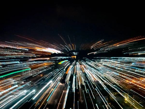 Lichtlinien Mit Langzeitbelichtung Geschwindigkeit Bewegung Abstrakten Hintergrund Der Dunklen Nacht — Stockfoto