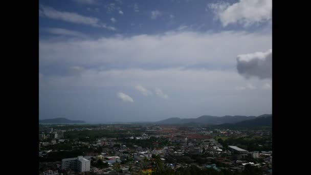 Timelapse Nuvem Movendo Acima Centro Cidade Phuket Com Céu Azul — Vídeo de Stock