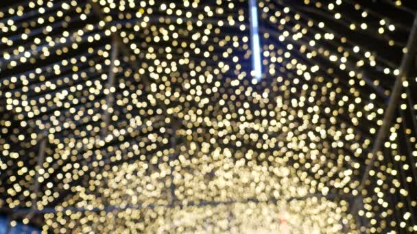 Расплывчатый Желтый Золотой Боке Свет Обезжиренный Фон Текстура Рождества Новогодние — стоковое видео
